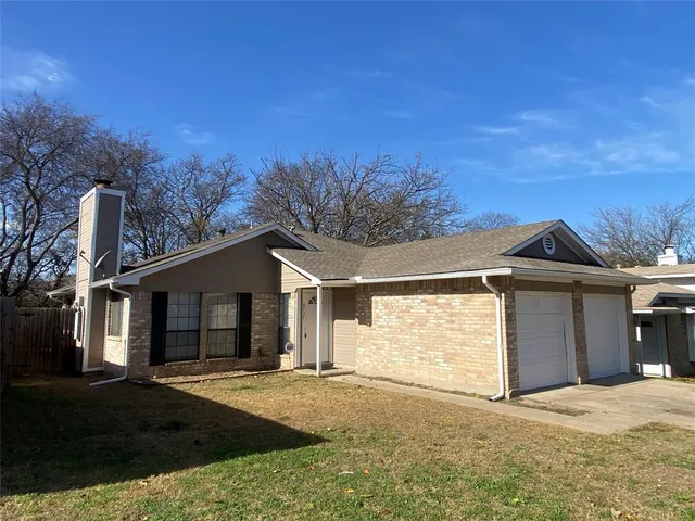 $1,895 | 6737 Mattney Circle, Dallas, TX 75237