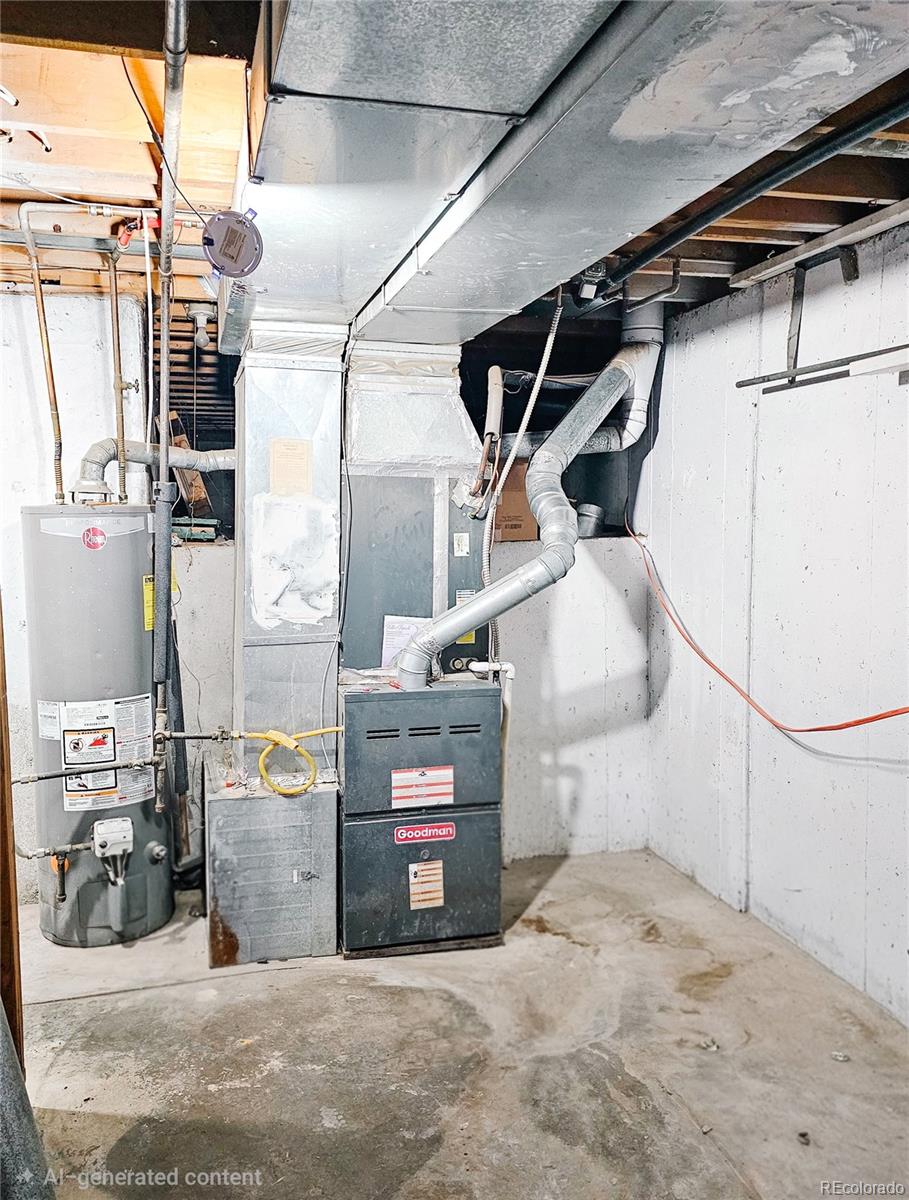 4716 Freeport Way Denver, CO 80239 - Photo 29 of 29 a utility room with dryer and washer