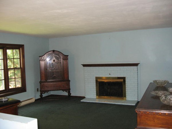 330 Nashua Road Billerica, MA 01821 - Photo 4 of 13 Gallery Image 4