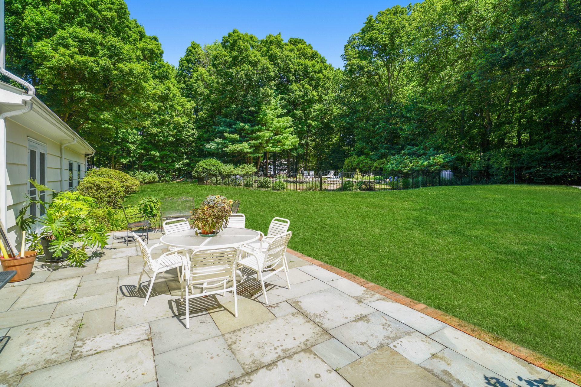 311 Briscoe Road New Canaan, CT 06840 - Photo 35 of 42 52