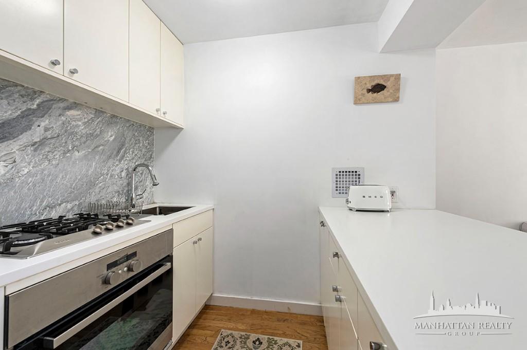 150 East 27th Street, Unit 3B Manhattan, NY 10016 - Photo 3 of 9 Photo 3