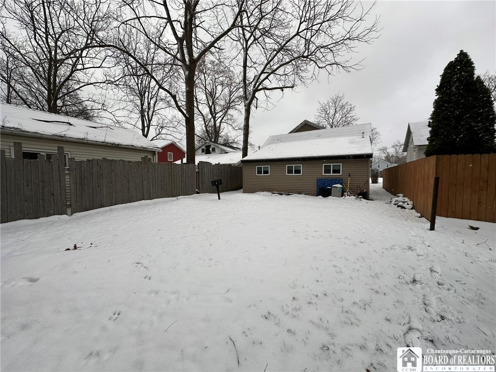 219 Temple Street Dunkirk, NY 14048 - Photo 8 of 30