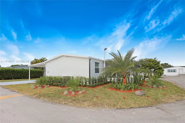 $2,850 | 19800 Southwest 180th Avenue, Unit 29, Miami, FL 33187