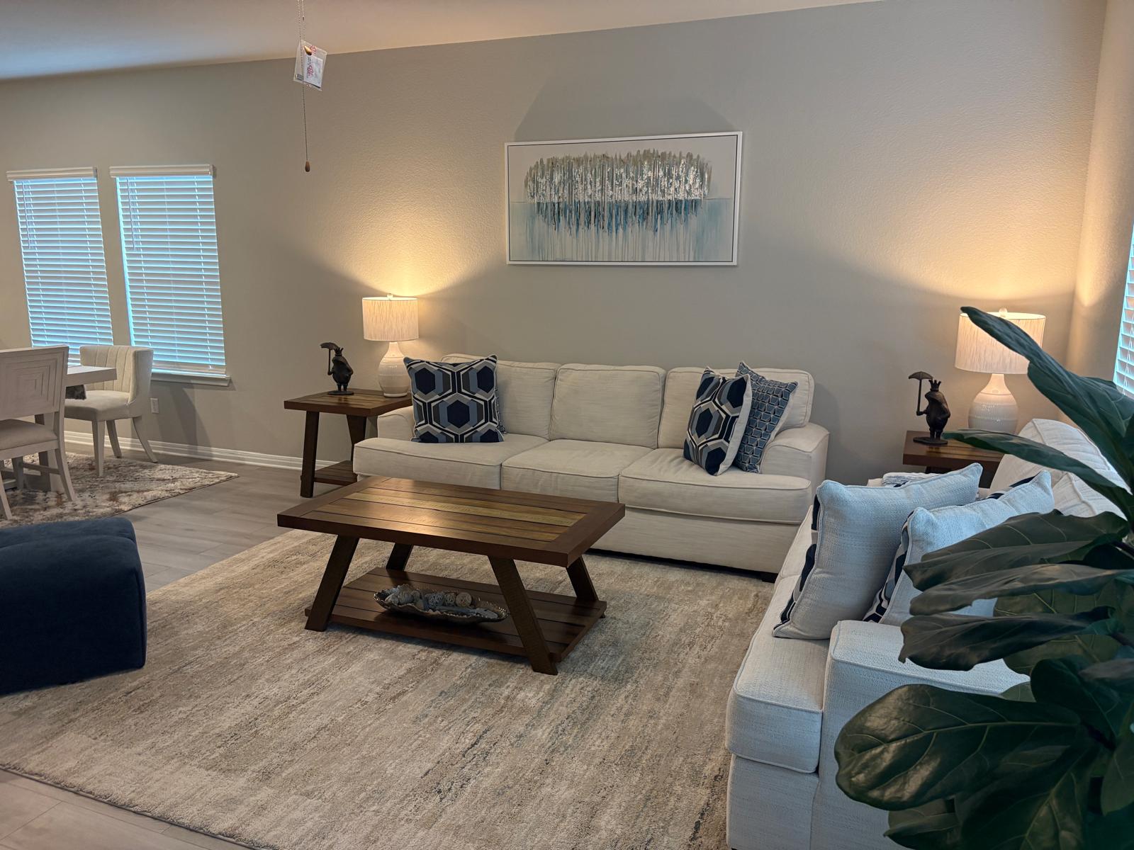 6511 Dragride Road Buda, TX 78610 - Photo 32 of 36 An inviting gathering space features an open floorplan and natural light.