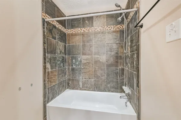 $1,750 | 19302 Cypress Bay Drive, Katy, TX 77449