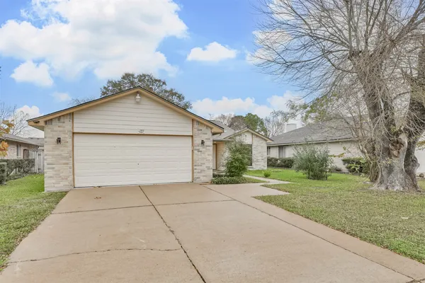 $1,750 | 19302 Cypress Bay Drive, Katy, TX 77449