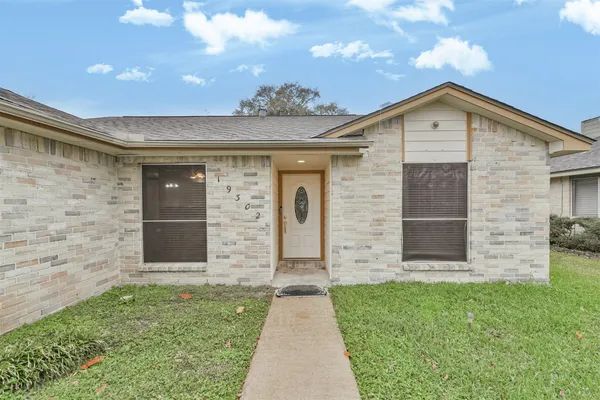 $1,750 | 19302 Cypress Bay Drive, Katy, TX 77449