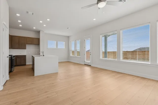 $377,850 | 272 Pine Bark Drive, Buda, TX 78610