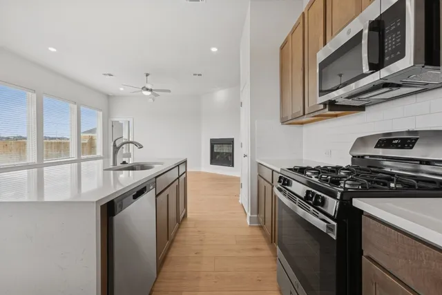 $377,850 | 272 Pine Bark Drive, Buda, TX 78610