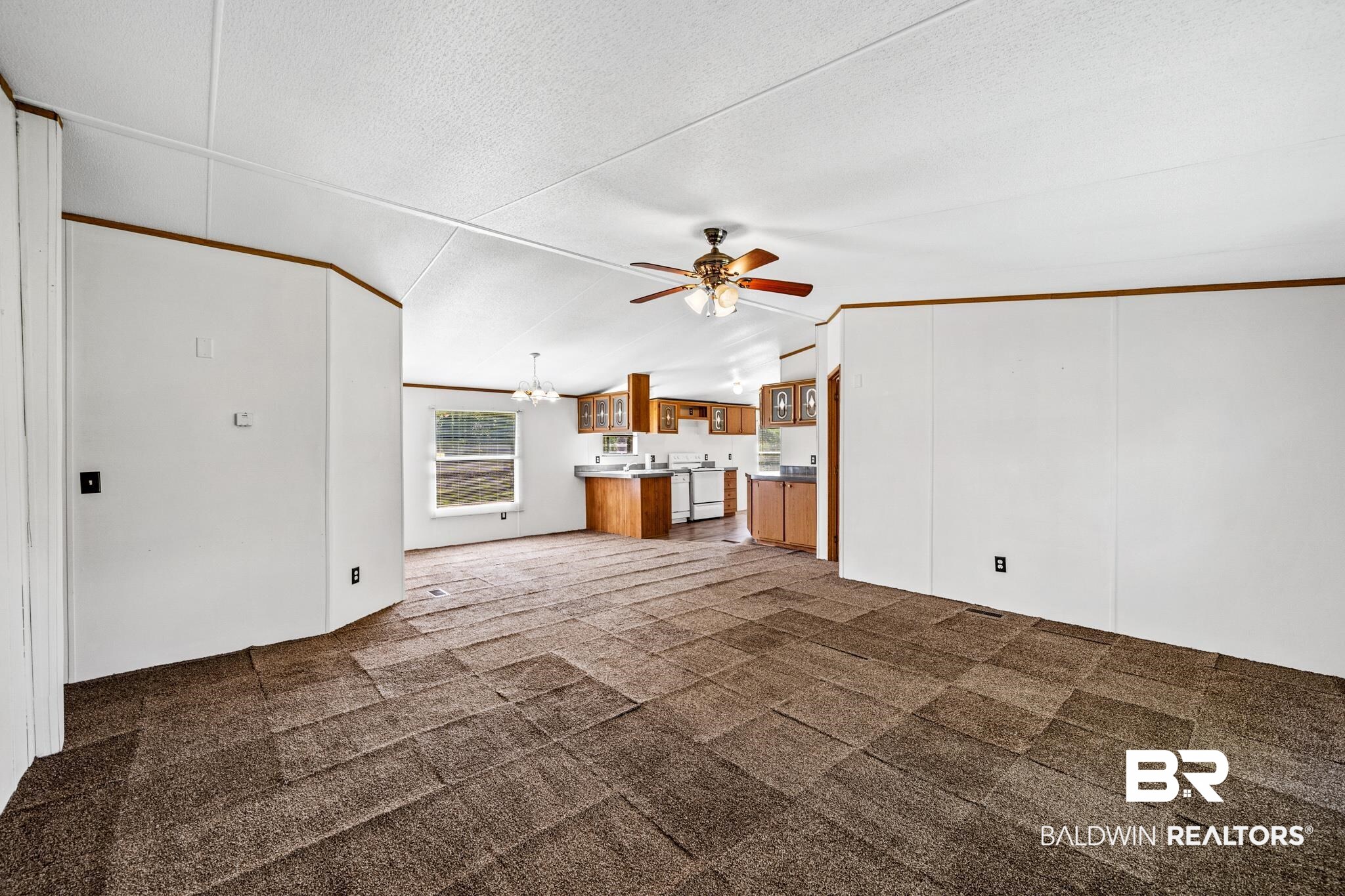 24300 Pinewood Lane Robertsdale, AL 36567 - Photo 5 of 36