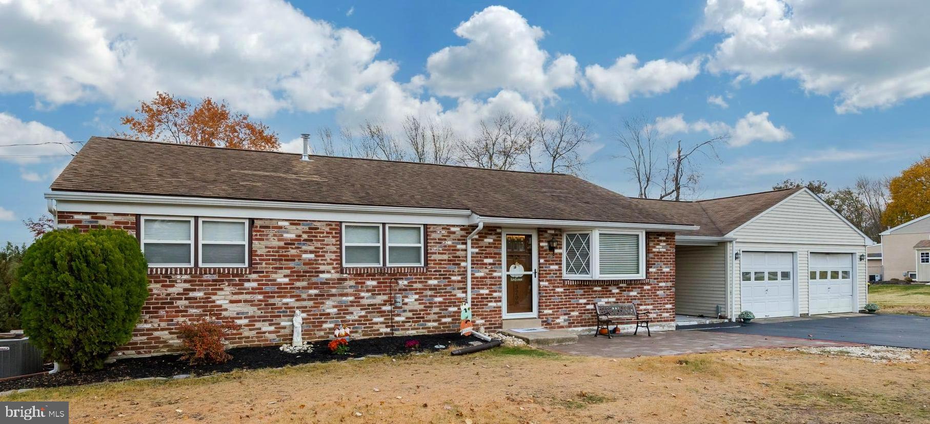 3208 Markle Road Norristown, PA 19403 - Photo 2 of 33 One floor living