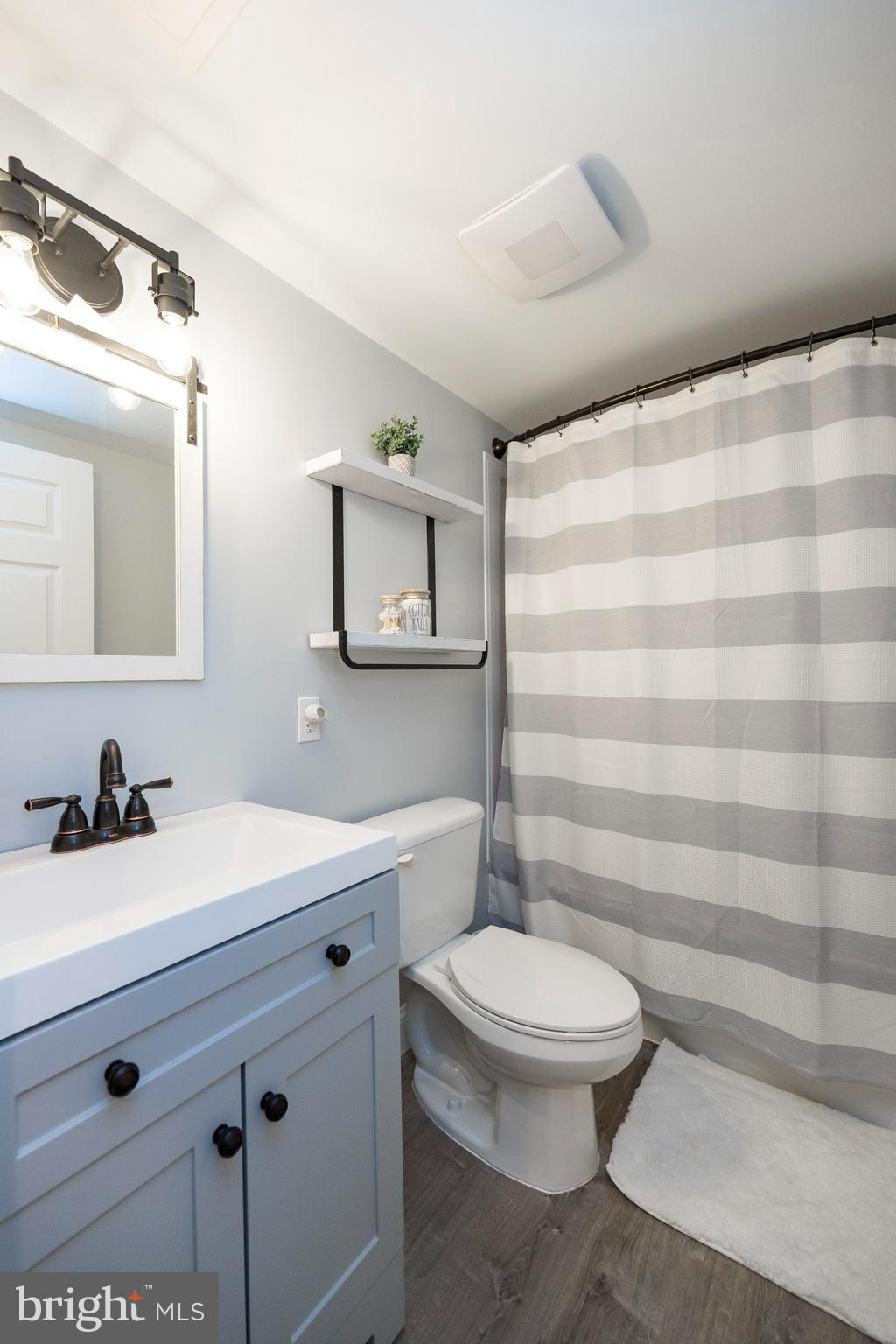 3208 Markle Road Norristown, PA 19403 - Photo 21 of 33 New lighting and flooring