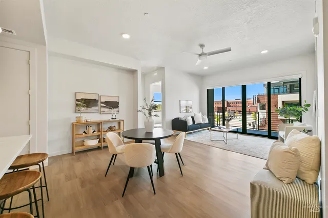 $584,900 | 4430 East Haystack Street, Unit 212, Boise, ID 83716