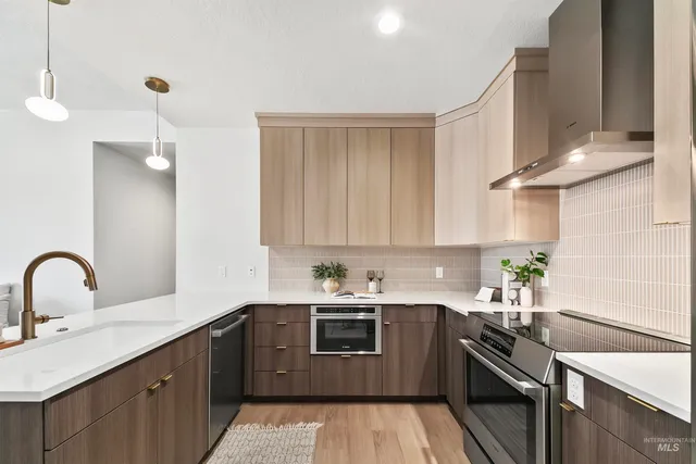 $584,900 | 4430 East Haystack Street, Unit 212, Boise, ID 83716