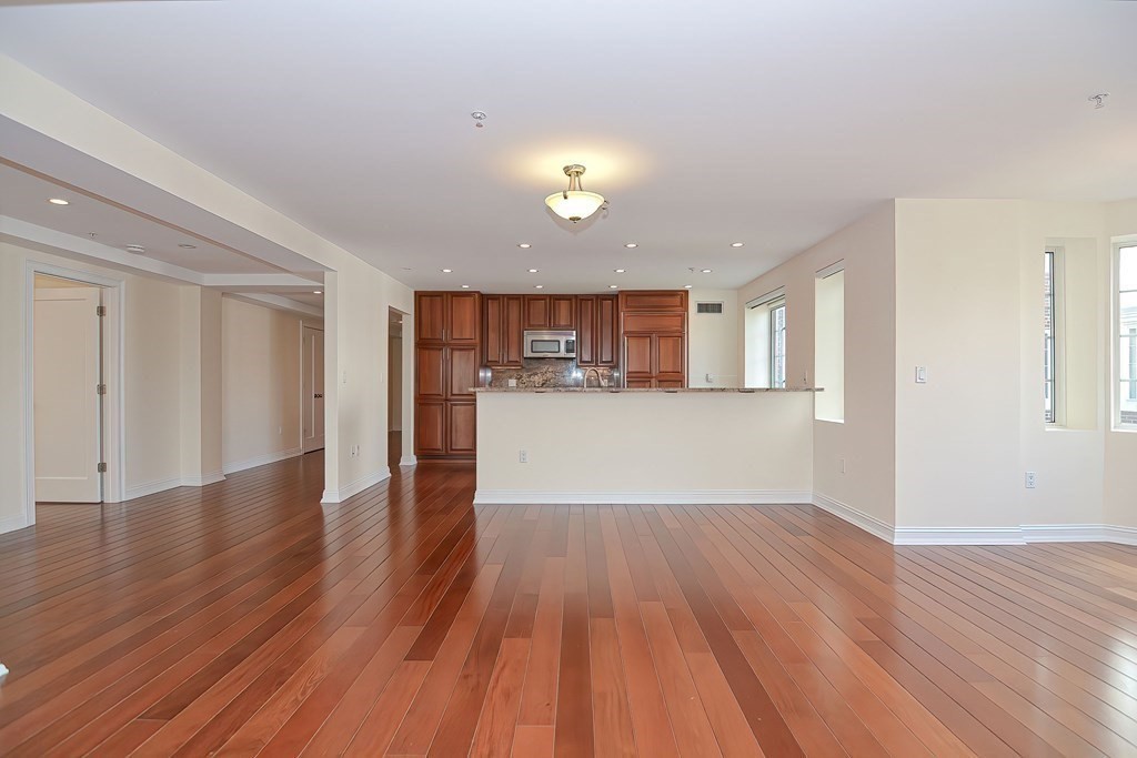 20 Chapel Street, Unit C901 Brookline, MA 02446 - Photo 11 of 40