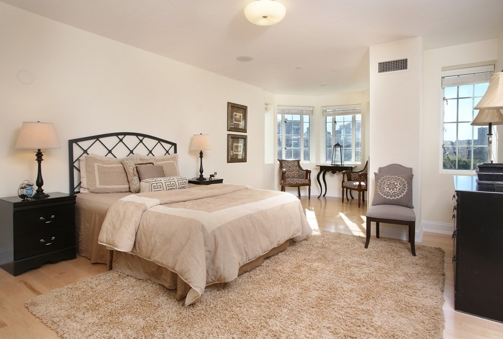 20 Chapel Street, Unit C901 Brookline, MA 02446 - Photo 2 of 40