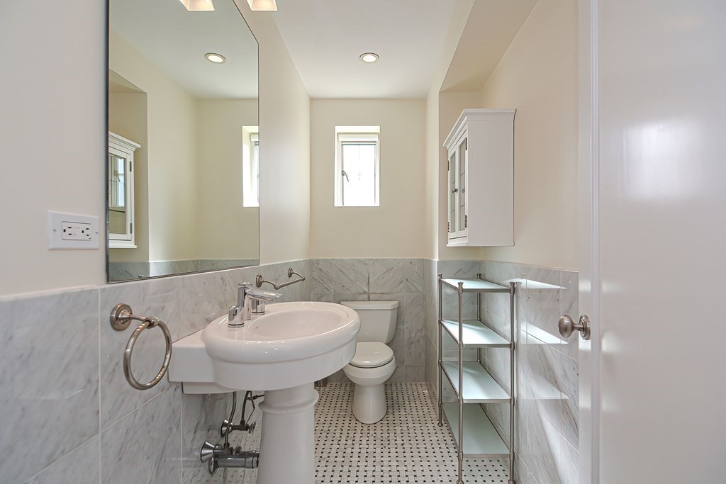 20 Chapel Street, Unit C901 Brookline, MA 02446 - Photo 21 of 40