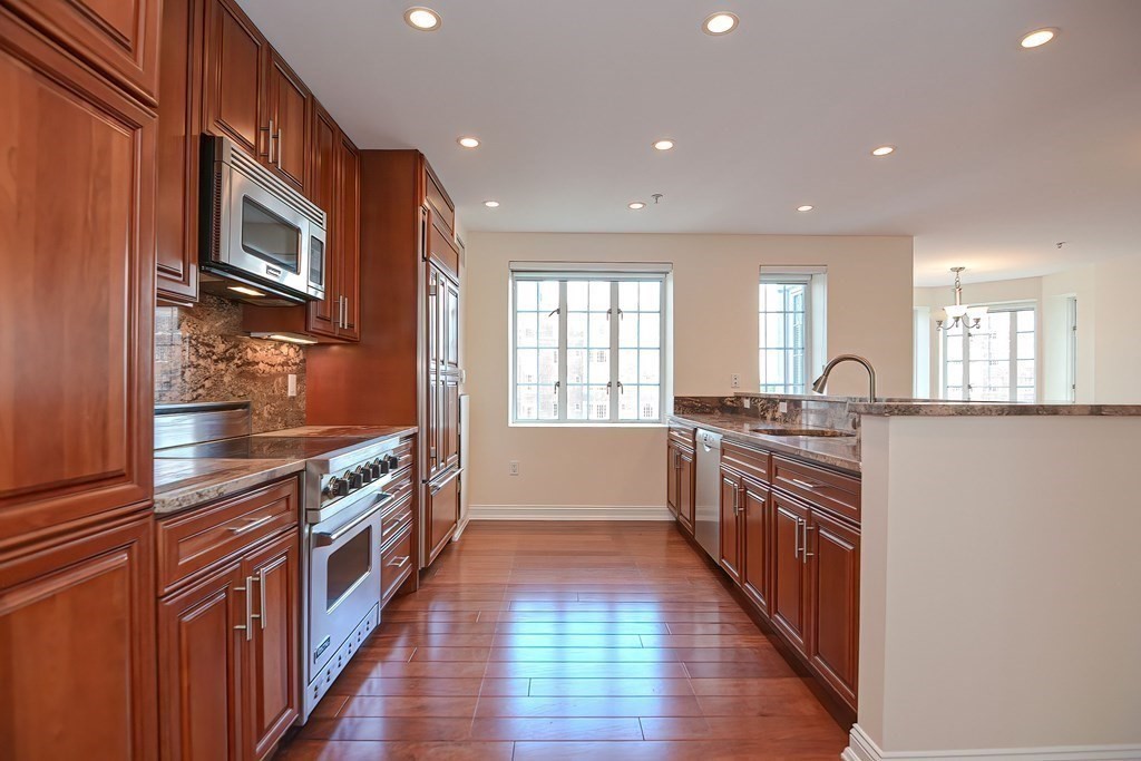 20 Chapel Street, Unit C901 Brookline, MA 02446 - Photo 7 of 40