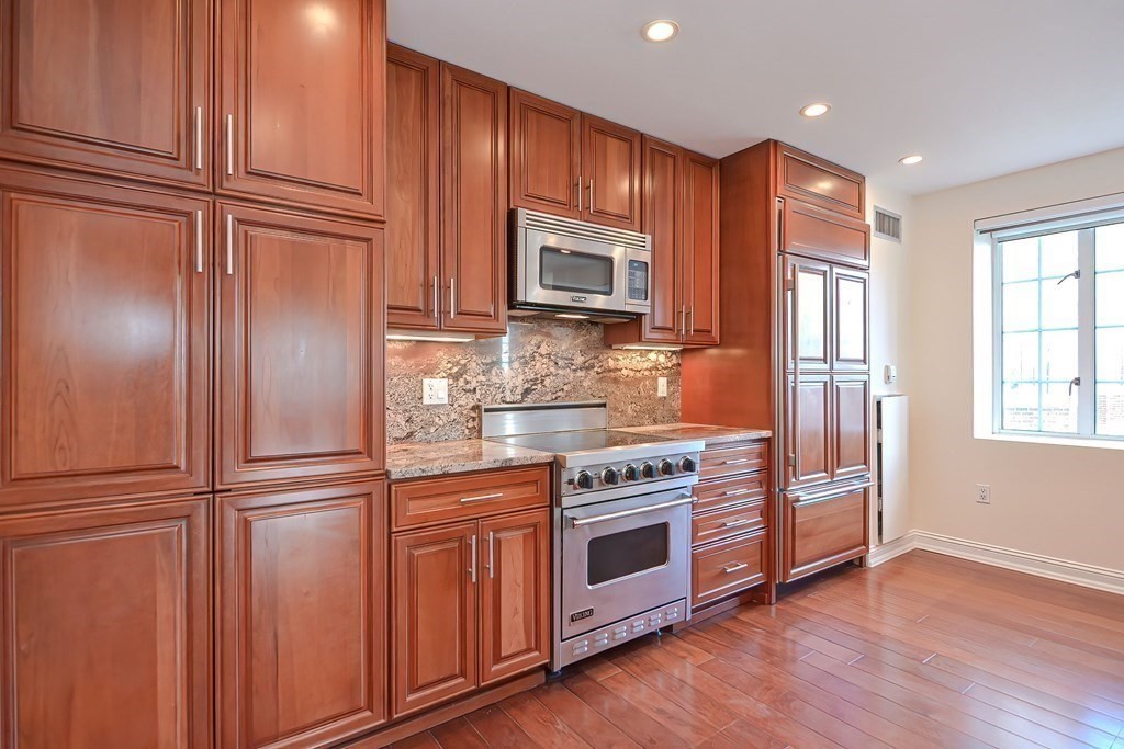 20 Chapel Street, Unit C901 Brookline, MA 02446 - Photo 8 of 40