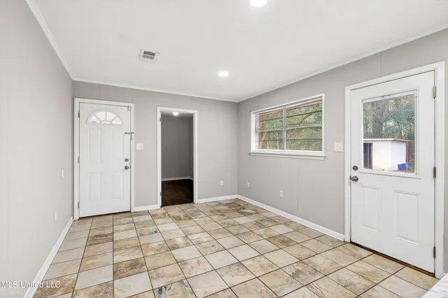 $1,600 | 307 Darby Street, Gulfport, MS 39503