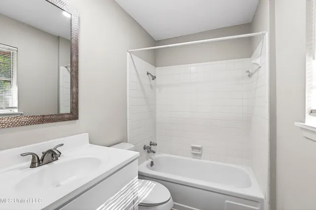 $1,600 | 307 Darby Street, Gulfport, MS 39503