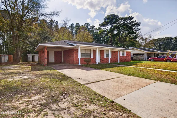 $1,550 | 307 Darby Street, Gulfport, MS 39503