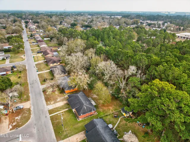 $1,600 | 307 Darby Street, Gulfport, MS 39503
