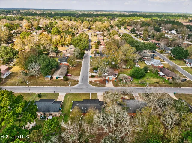 $1,600 | 307 Darby Street, Gulfport, MS 39503