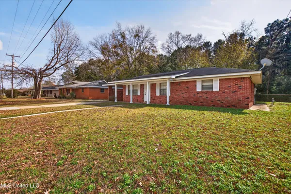 $1,550 | 307 Darby Street, Gulfport, MS 39503