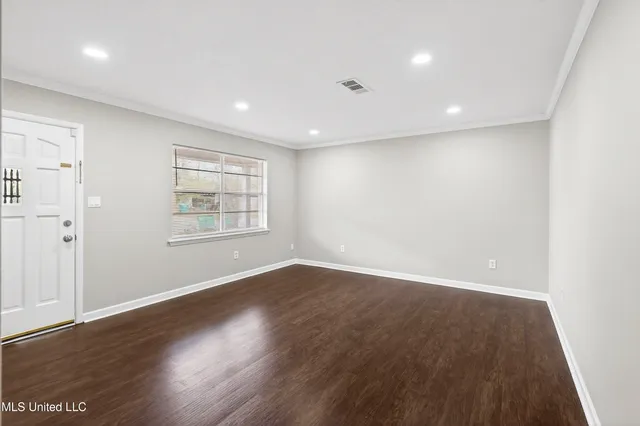 $1,600 | 307 Darby Street, Gulfport, MS 39503