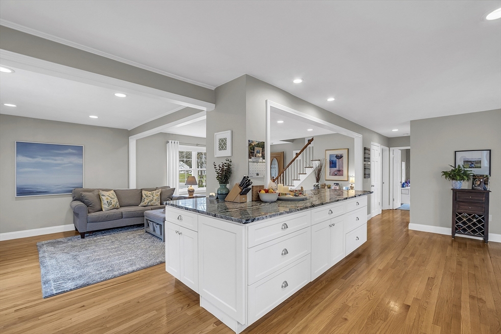 13 Longfellow Road Northborough, MA 01532 - Photo 11 of 40 Gallery Image 11