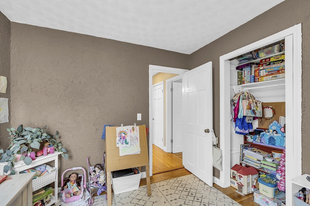 13 Longfellow Road Northborough, MA 01532 - Photo 26 of 40 Gallery Image 26