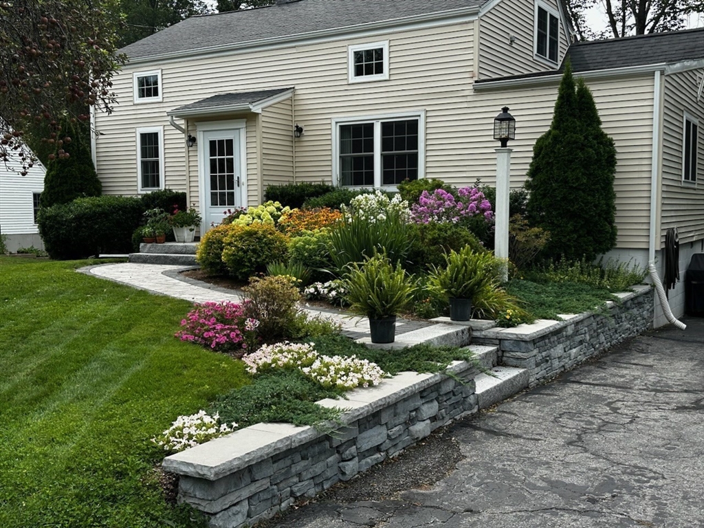 13 Longfellow Road Northborough, MA 01532 - Photo 38 of 40 Gallery Image 38