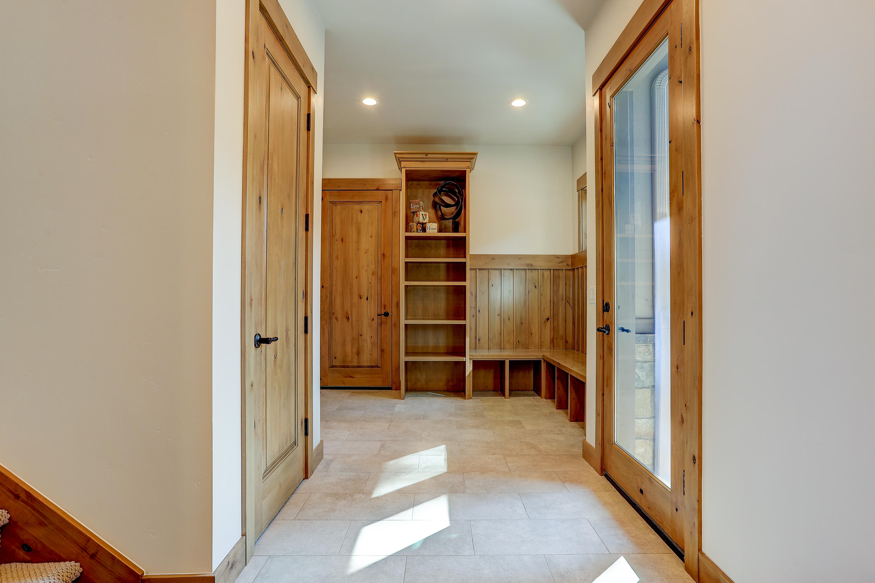 56248 Sable Rock Loop Bend, OR 97707 - Photo 54 of 87 Mudroom