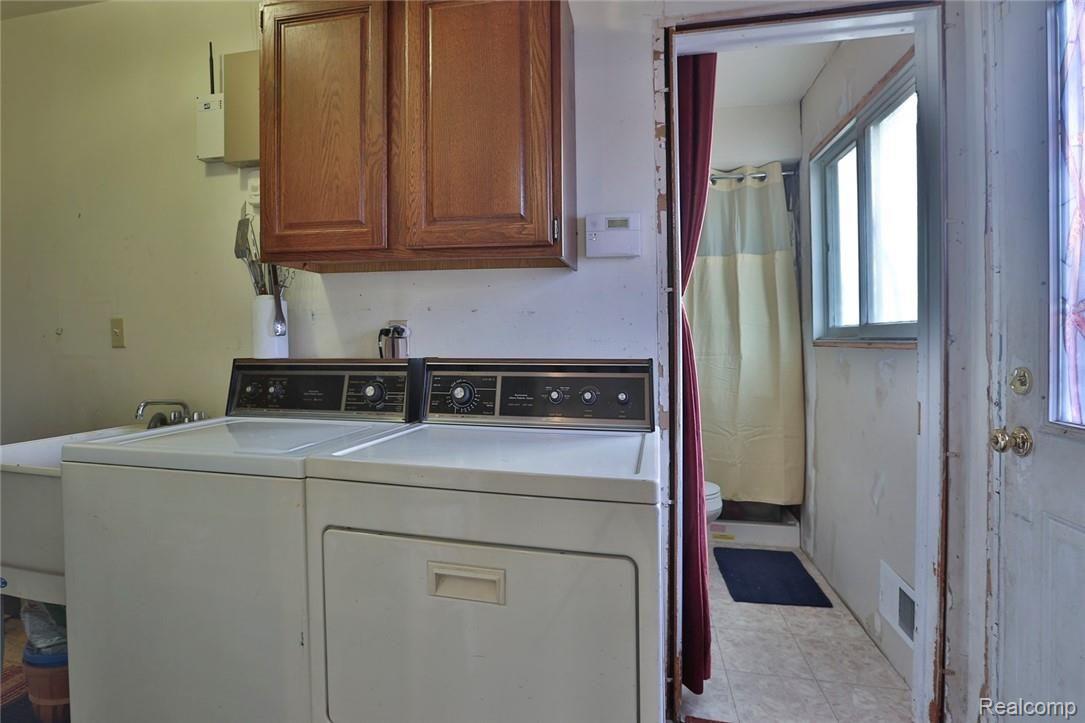 29521 West Road New Boston, MI 48164 - Photo 10 of 20 2B8A2961.jpg