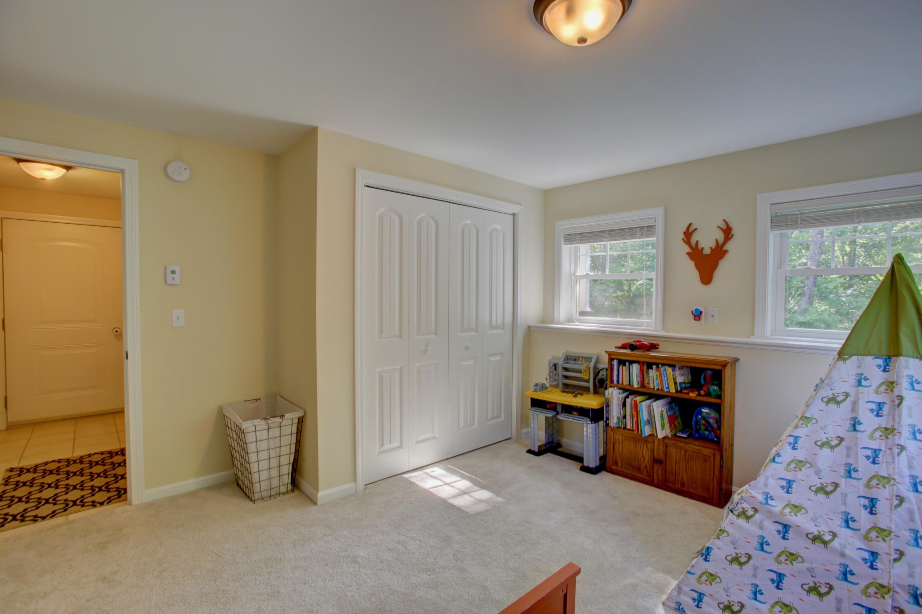 82 Egypt Road Raymond, ME 04071 - Photo 21 of 28 32