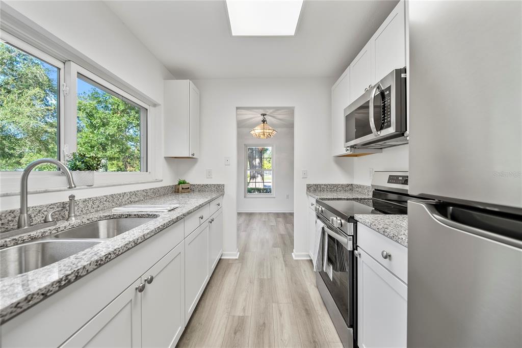 11799 Raintree Drive Temple Terrace, FL 33617 - Photo 6 of 34 Gallery Image 6