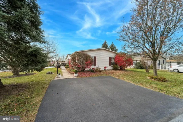 $210,000 | 19 Wildbriar Court, Lansdale, PA 19446