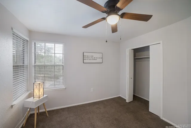 $2,000 | 14718 Hillside View, San Antonio, TX 78233