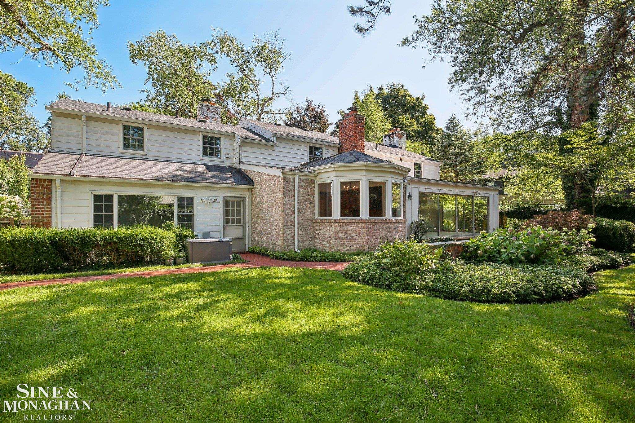 61 Muskoka Road Grosse Pointe Farms, MI 48236 - Photo 37 of 45