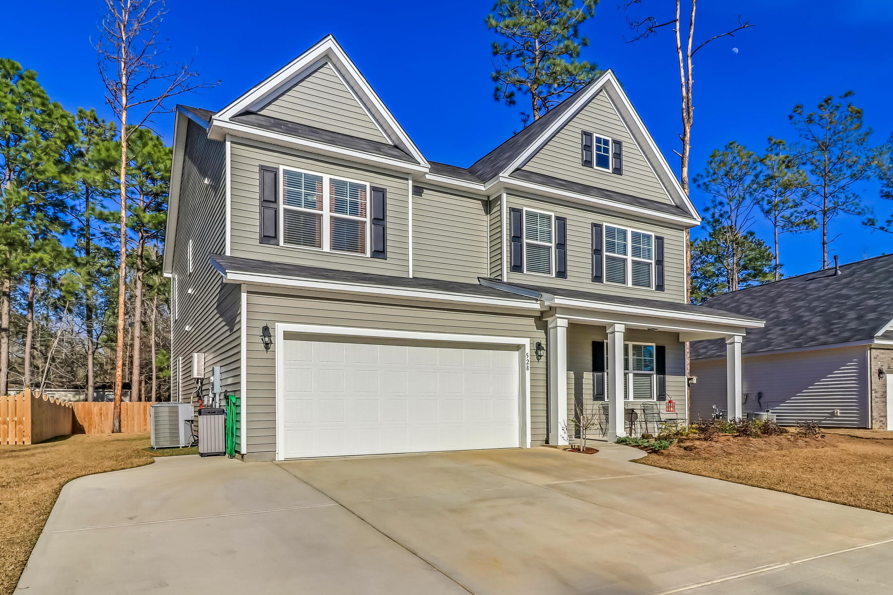 528 Kilarney Road Summerville, SC 29483 - Photo 2 of 35 0