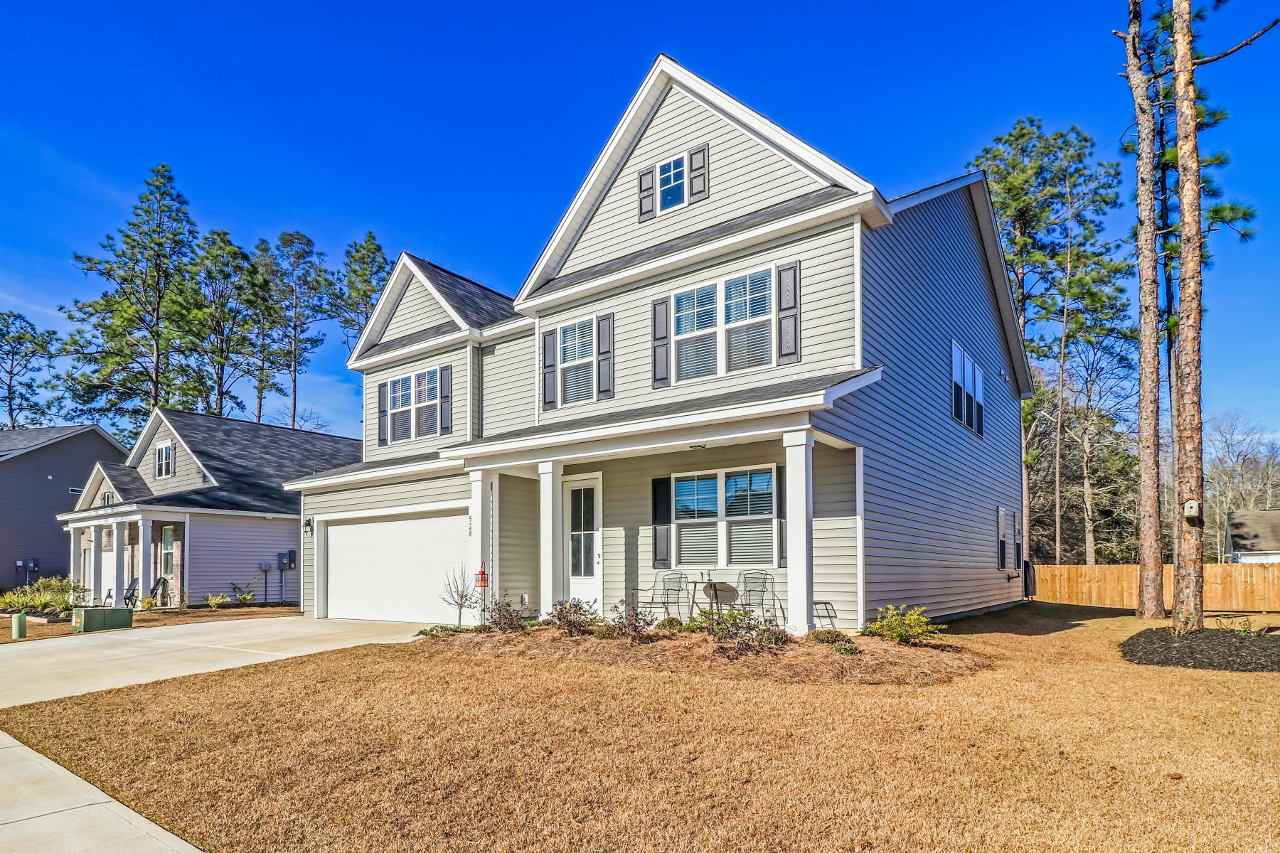528 Kilarney Road Summerville, SC 29483 - Photo 3 of 35 2
