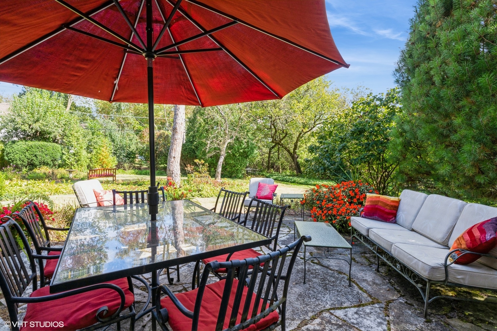 753 York Road Glenview, IL 60025 - Photo 14 of 17 an outdoor sitting area with furniture and wooden deck
