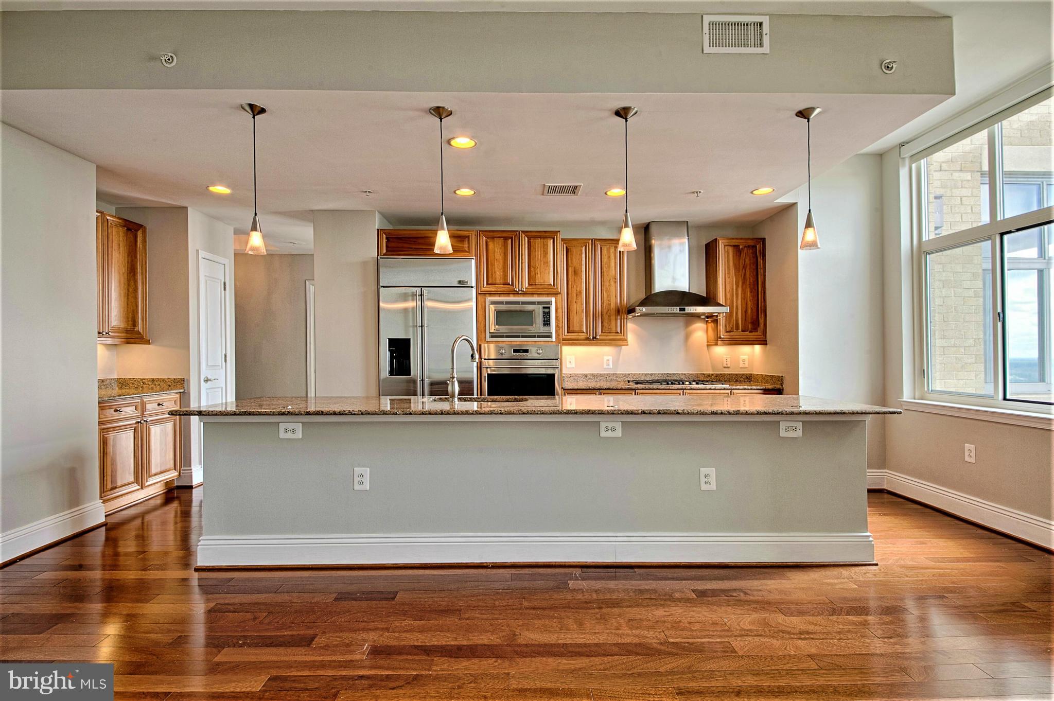 11990 Market Street, Unit 1913 Reston, VA 20190 - Photo 13 of 30 Kitchen