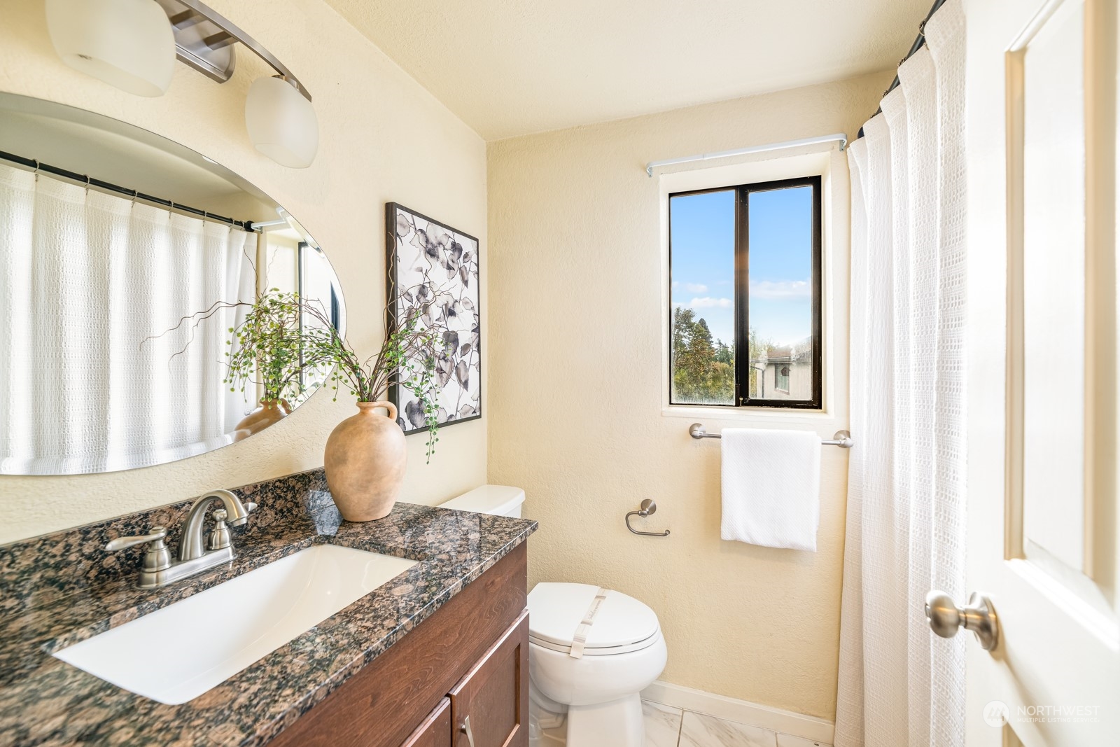 909 Southwest Langston Road Renton, WA 98057 - Photo 12 of 36