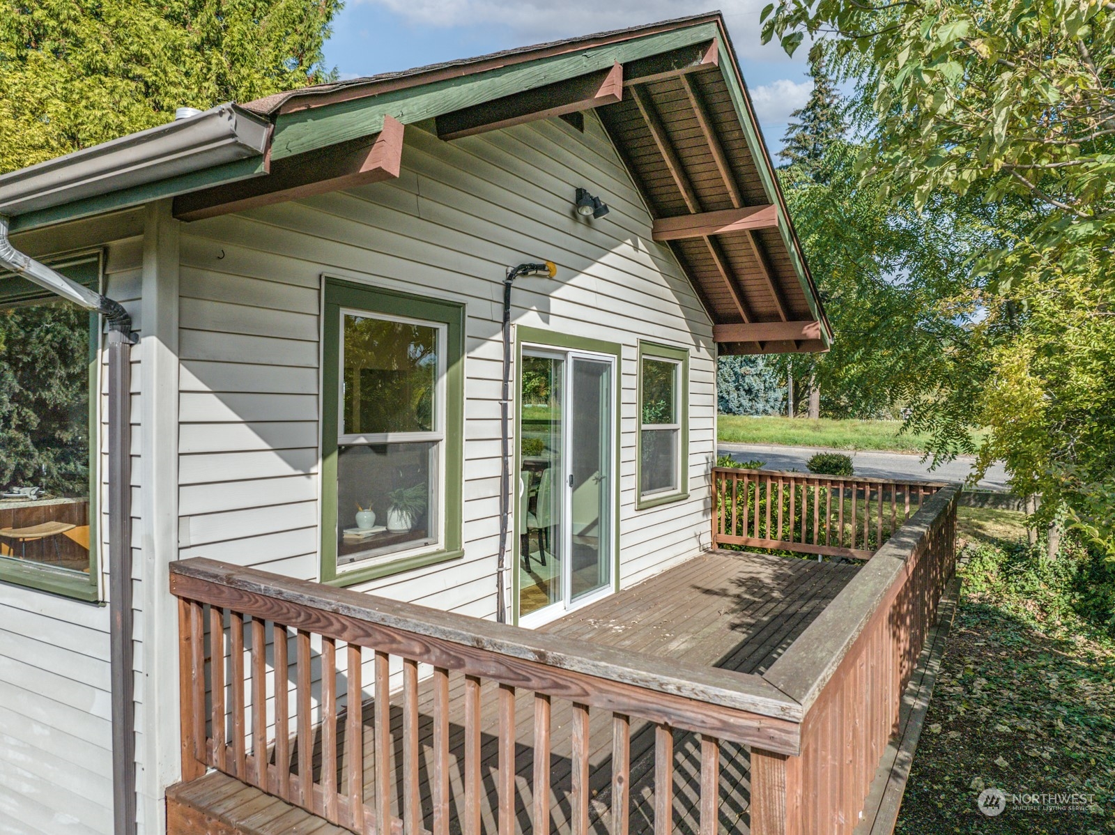 909 Southwest Langston Road Renton, WA 98057 - Photo 29 of 36