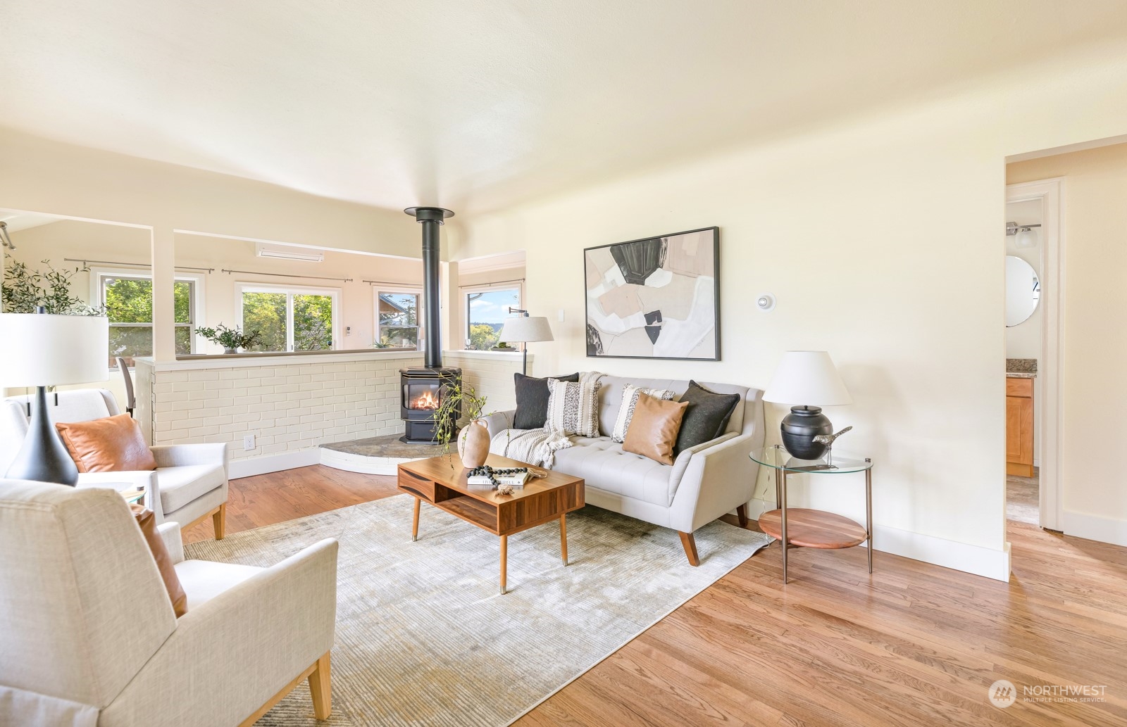 909 Southwest Langston Road Renton, WA 98057 - Photo 4 of 36