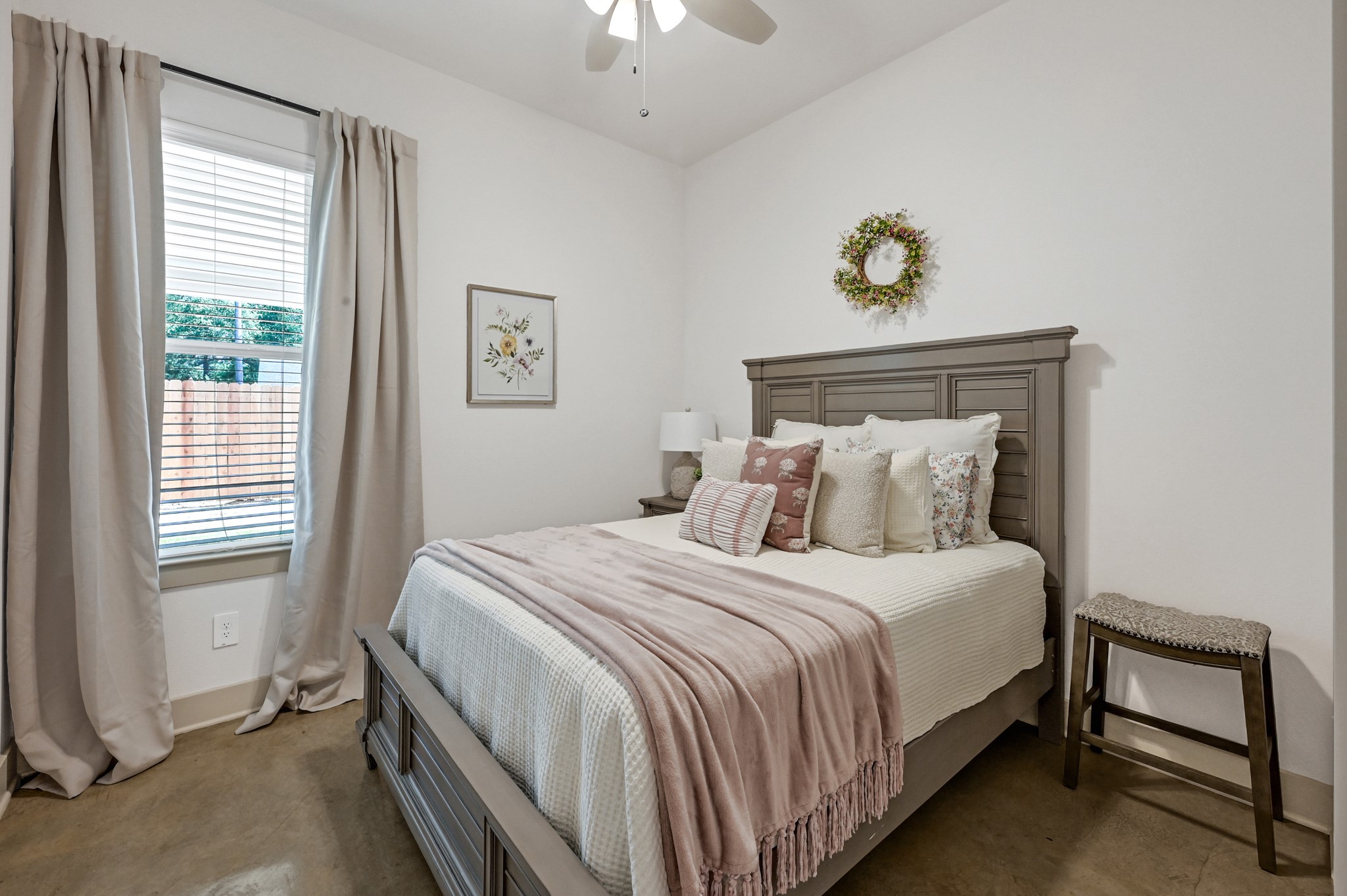 33455 Buckshot Lane, Unit 9 Spring, TX 77382 - Photo 9 of 25 Secondary bedroom!
Model Home.