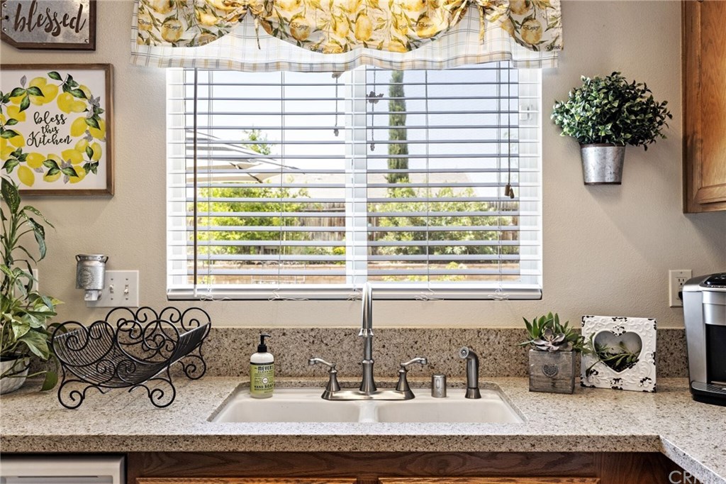 11959 Poppy Road Adelanto, CA 92301 - Photo 11 of 29