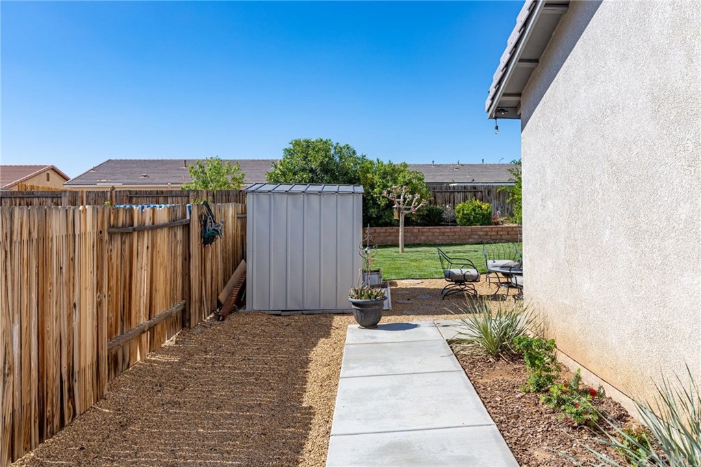 11959 Poppy Road Adelanto, CA 92301 - Photo 23 of 29